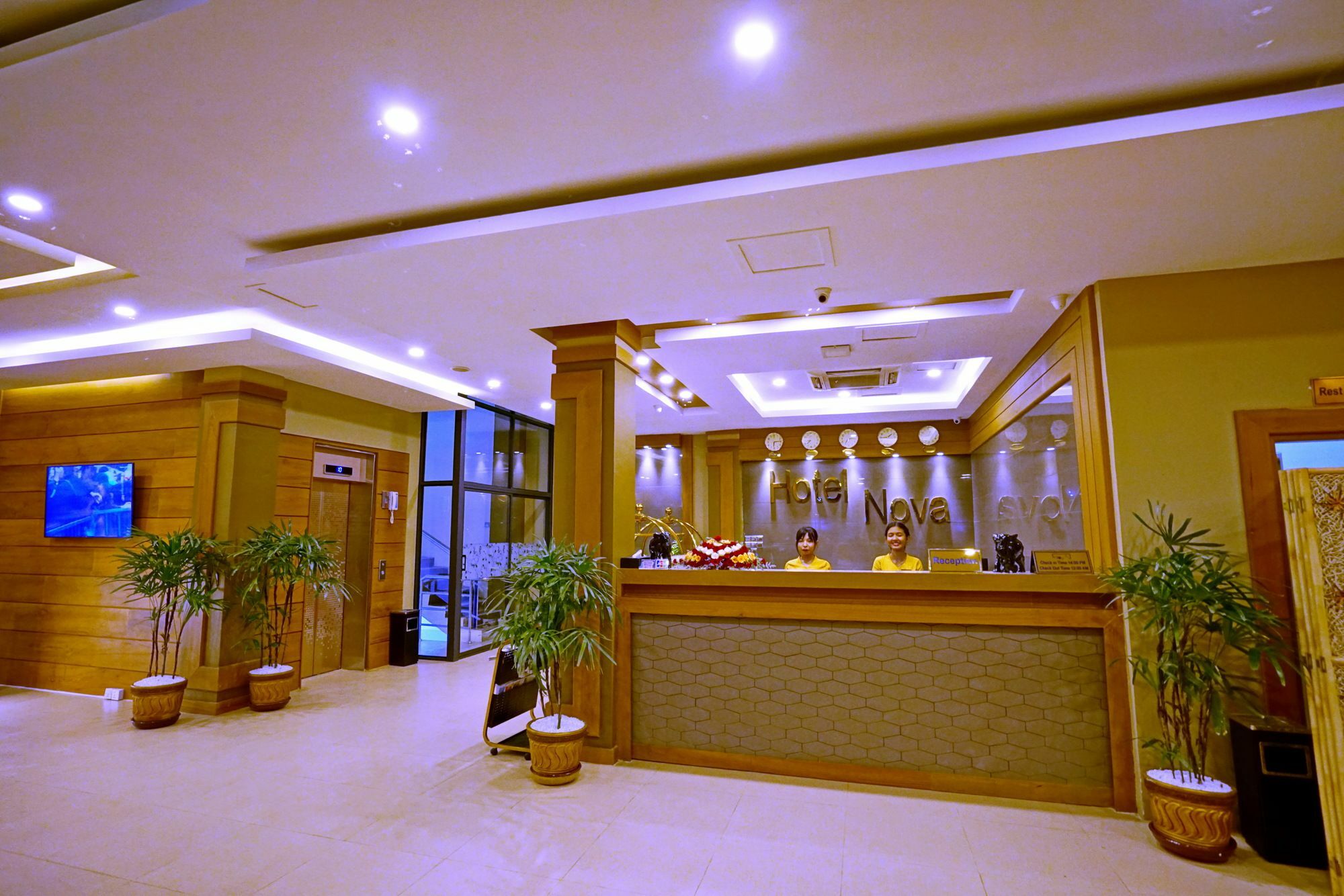 The Hotel Nova Mandalay Exterior photo